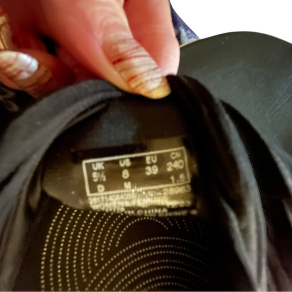 Clarks Women's Black Slide Sandals Size 8M - Picture 4 of 4